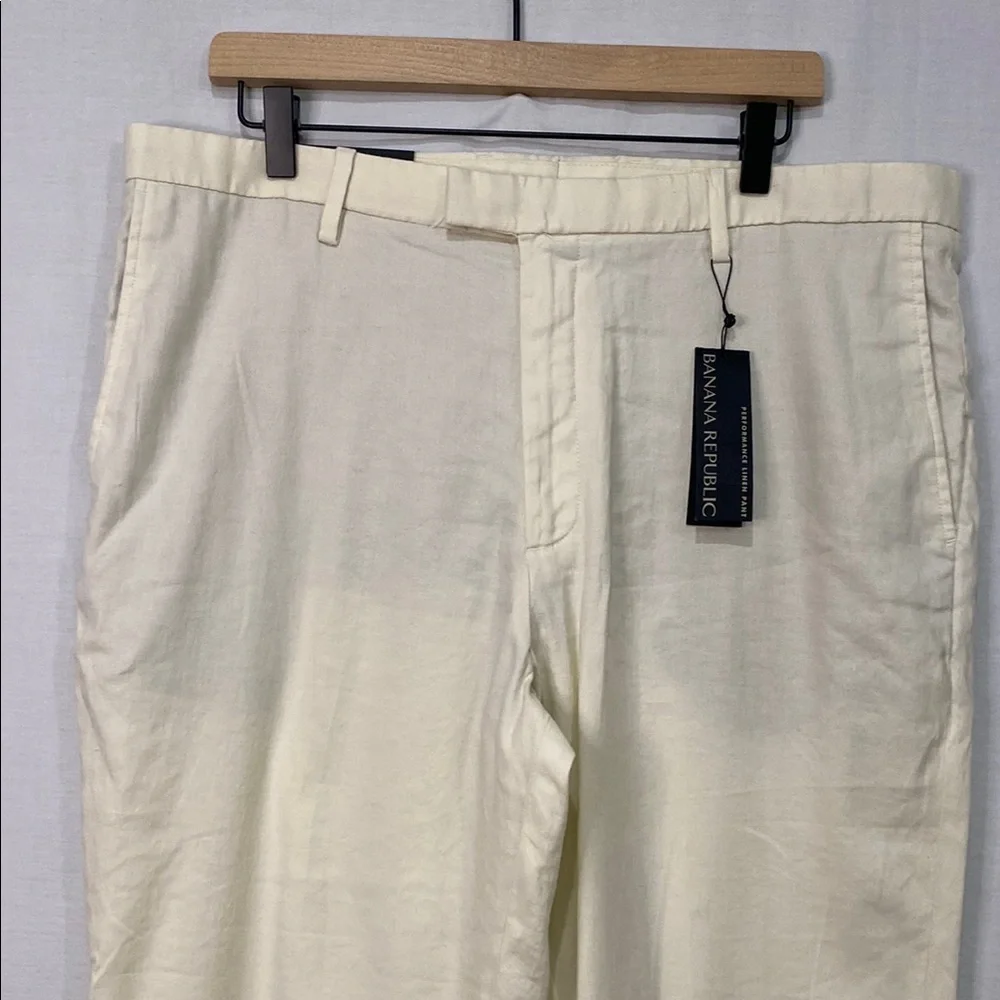 NWT Banana Republic Men's Size 36x34 Slim Fit Performance Linen- Cream